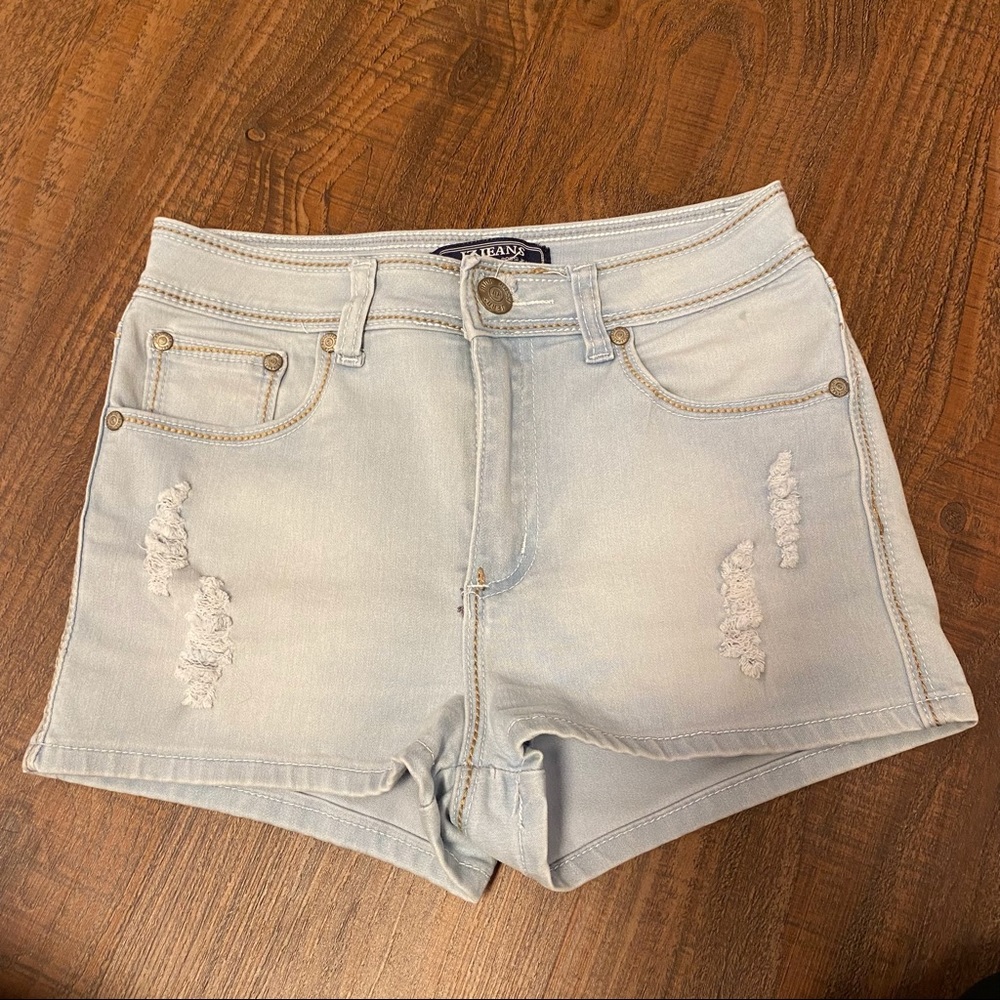 🔴 5/$20, Light wash denim shorts